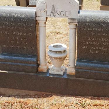 La - Surnames starting with La