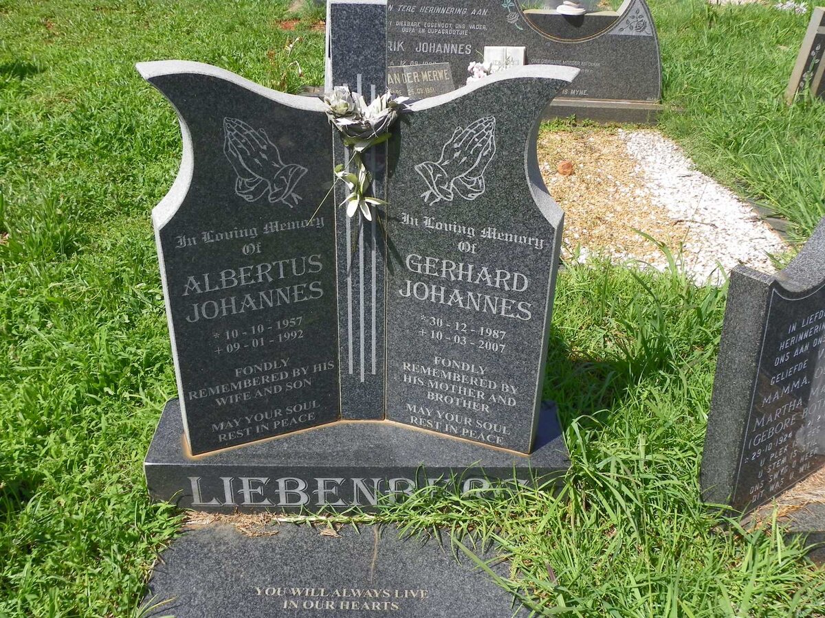 LIEBENBERG Albertus Johannes 1957-1992 :: LIEBENBERG Gerhard Johannes 1987-2007