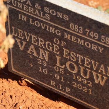 LOUW Leverge Estevan, van 1992-2021