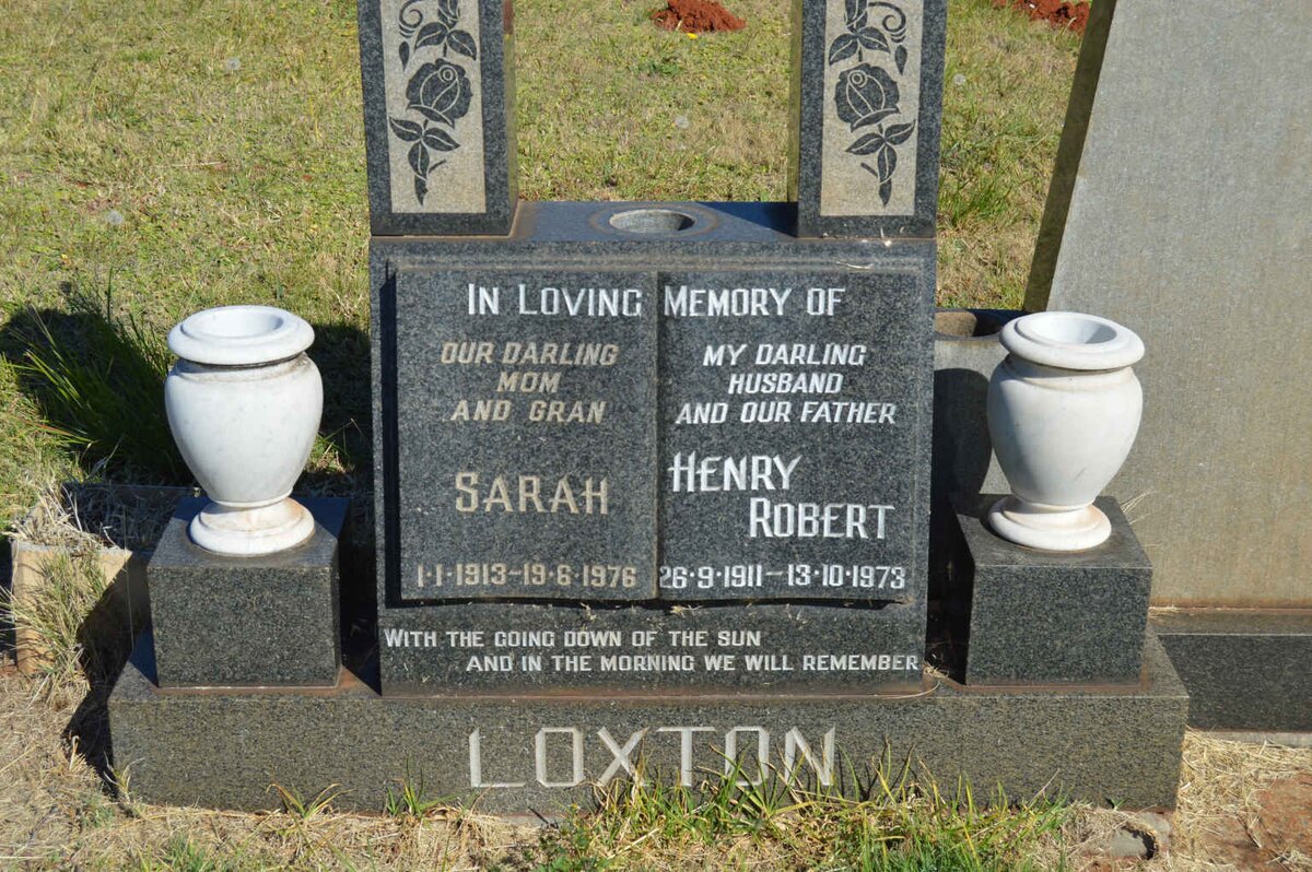 LOXTON Henry Robert 1911-1973 &amp; Sarah 1913-1976