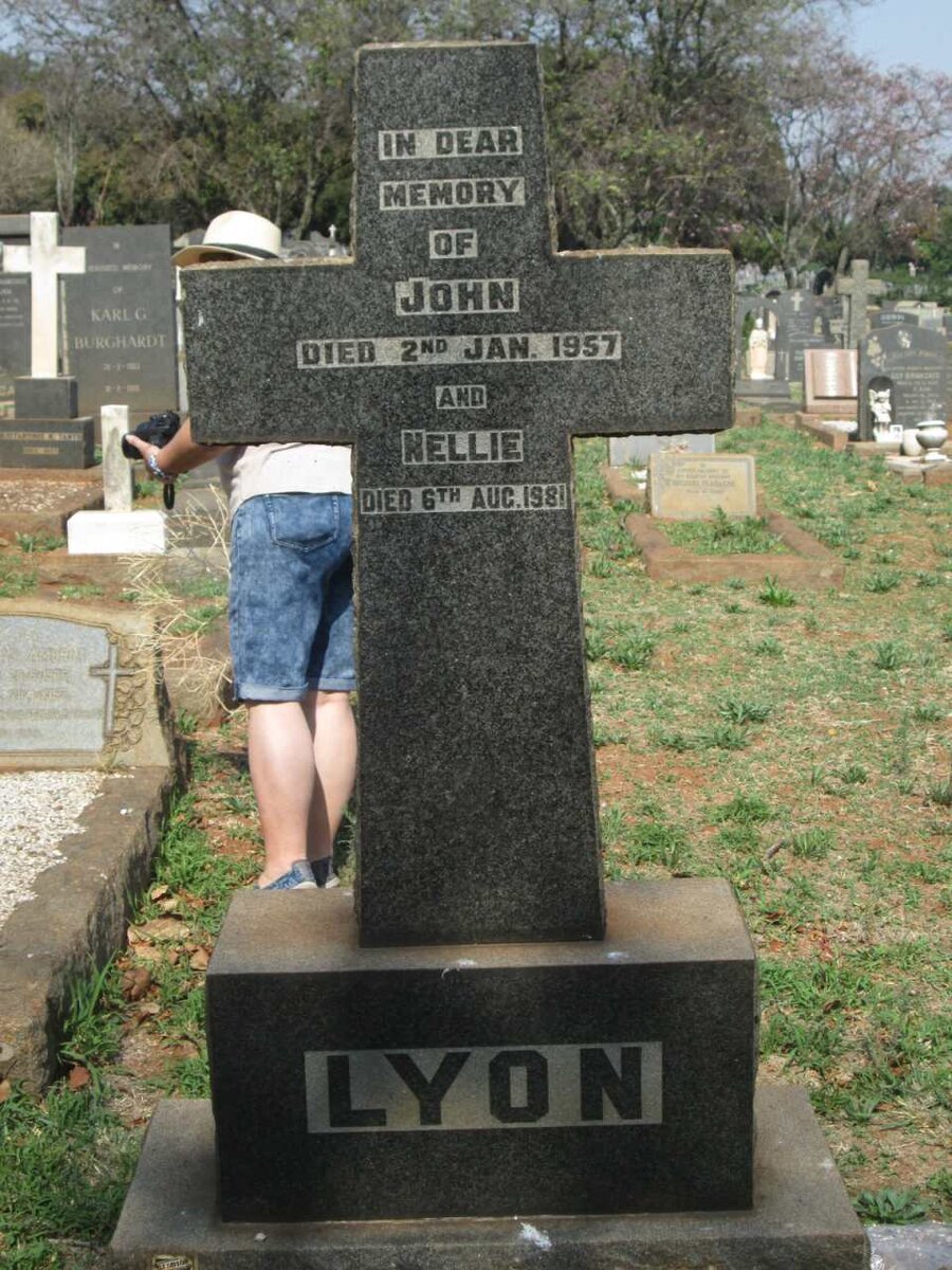 LYON John -1957 &amp; Nellie -1981
