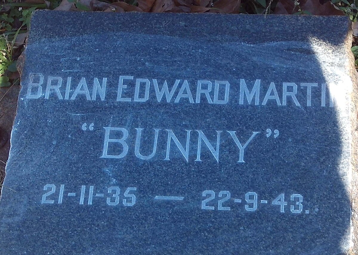 MARTIN Brian Edward 1935-1943