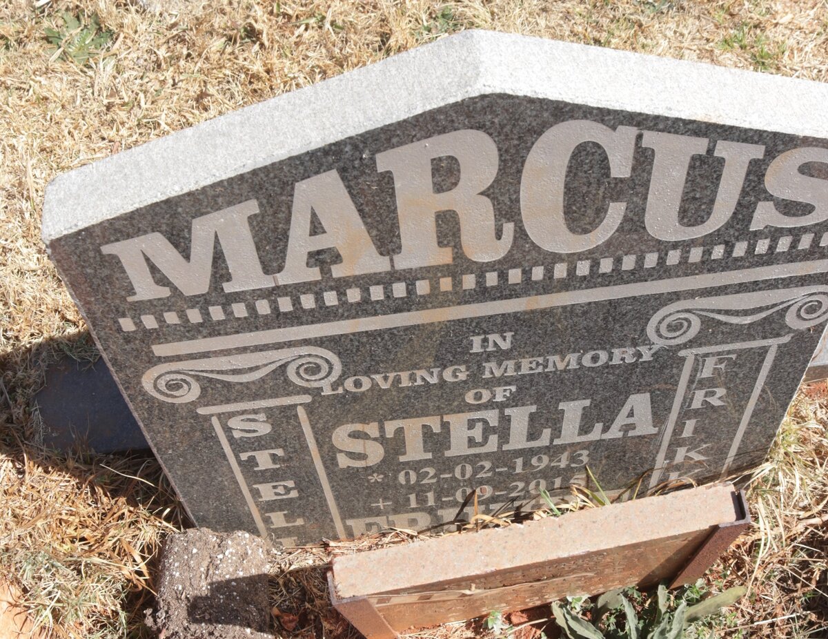 MARCUS Frikkie 1945-2007 &amp; Stella 1943-2015