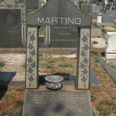 MARTINO Antonio Gomes -1956 &amp; Bella -19?8