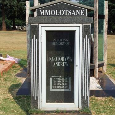 Mm - Surnames starting with Mm