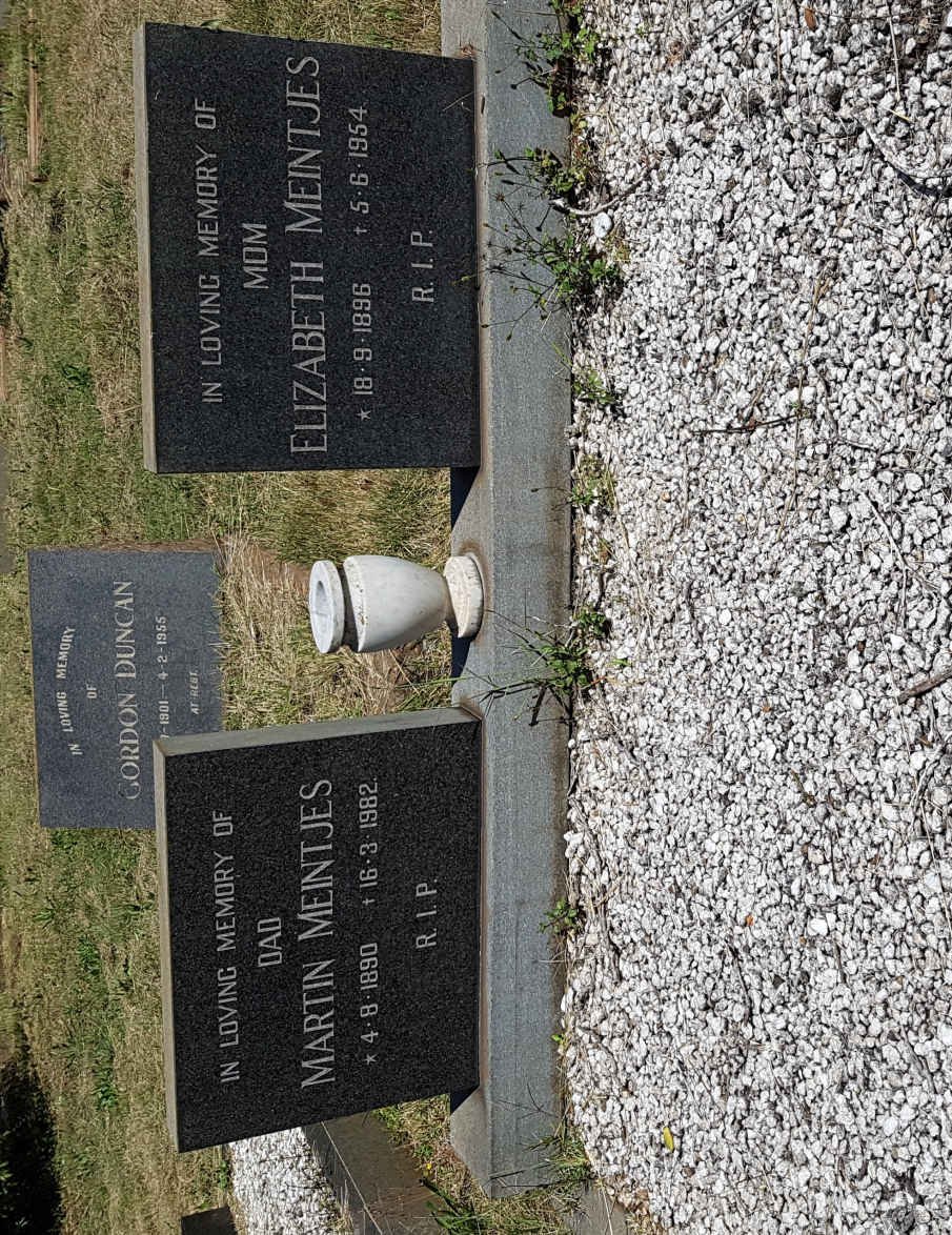 MEINTJES Martin 1890-1982 &amp; Elizabeth 1896-1954