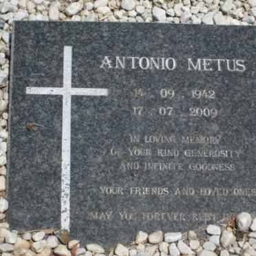 METUS Licia Romanini 1919-2001 :: METUS Angelo 1912-1953 :: METUS Antonio 1942-2009