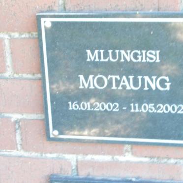MOTAUNG Mlungisi 2002-2002