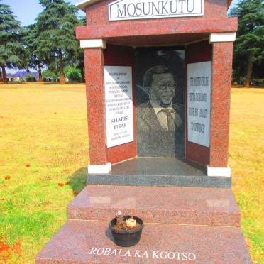 MOSUNKUTU Khabisa Elias 1950-2018