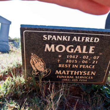 MOGALE Spanki Alfred 1947-2015