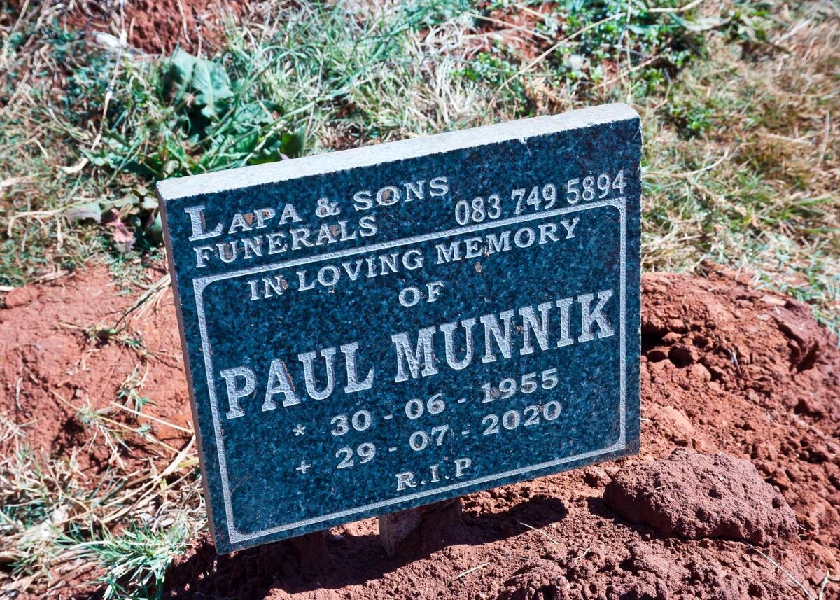 MUNNIK Paul 1955-2020