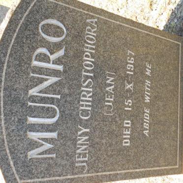 MUNRO Jenny Christophora -1967