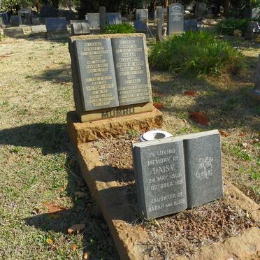 MUNRO Hugh -1946 &amp; Sarah Elizabeth -1957 :: MUNRO Victor-Boy -1946 :: MUNRO Daisy 1903-1991