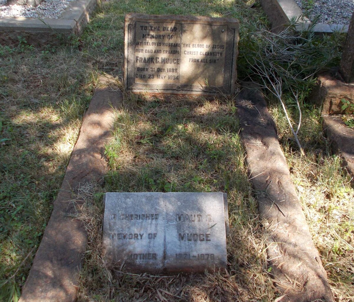 MUDGE Frank G. 1886-1954 &amp; Maud G. 1891-1978