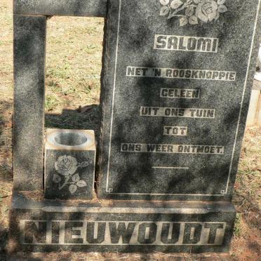 NIEUWOUDT Salomi