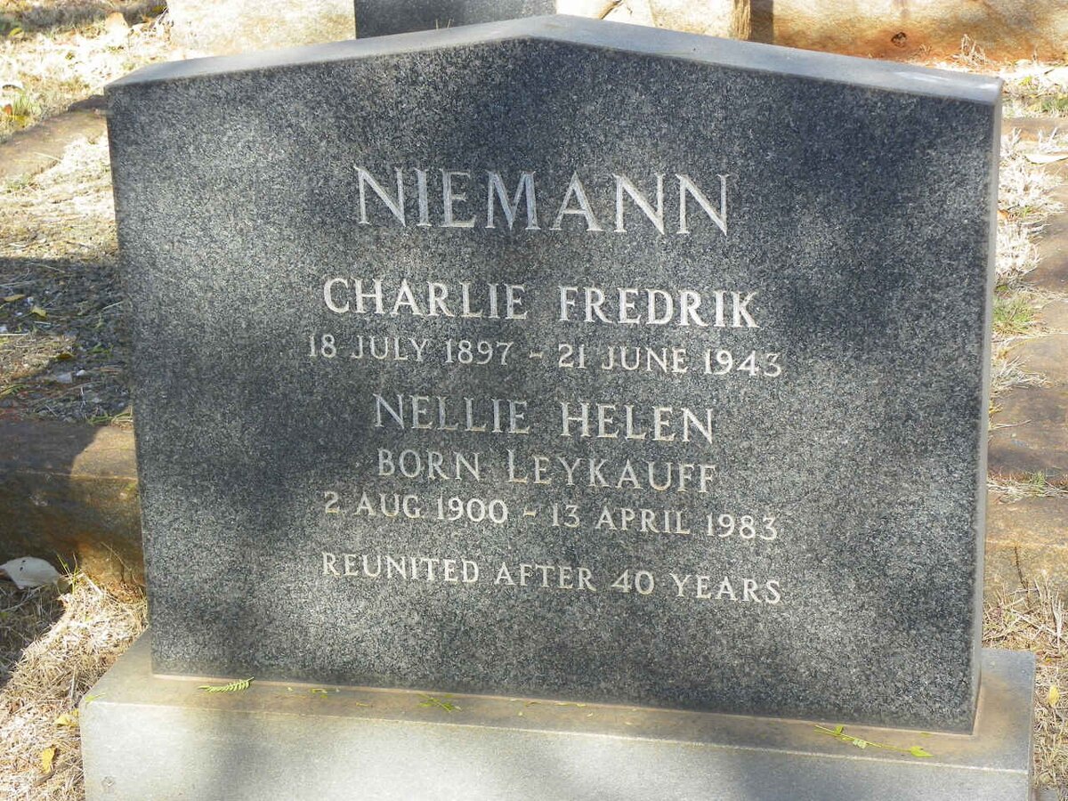 NIEMANN Charlie Fredrik 1897-1943 &amp; Nellie Helen LEYKAUFF 1900-1983