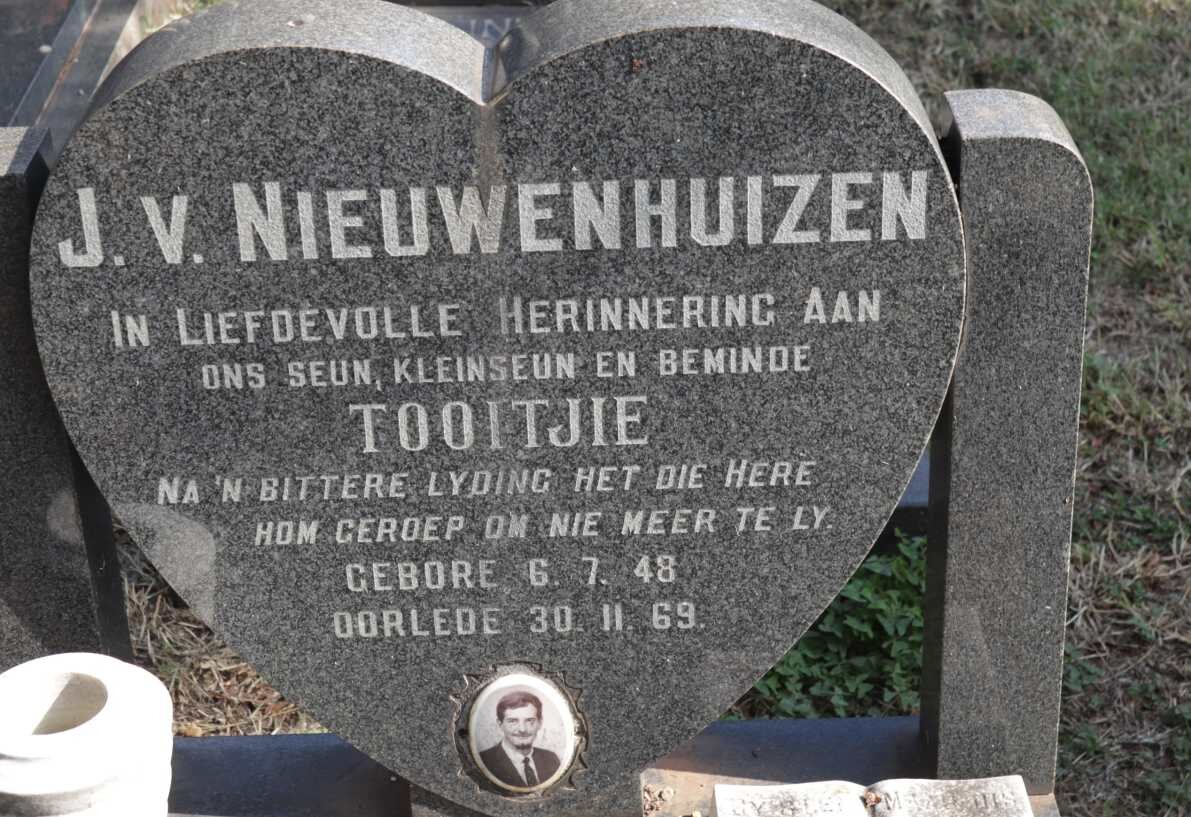 NIEUWENHUIZEN Tooitjie, J.v. 1948-1969