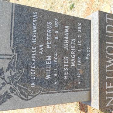 NIEUWOUDT Willem Peterus 1904-1975 &amp; Hester Johanna Magrieta 1917-2010