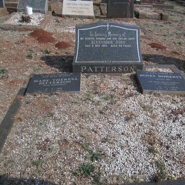 PATTERSON Alexander John -1961 :: PATTERSON Mary Theresa nee DOHERTY 1898-1988  ::  DOHERTY Agnes 1906-1989