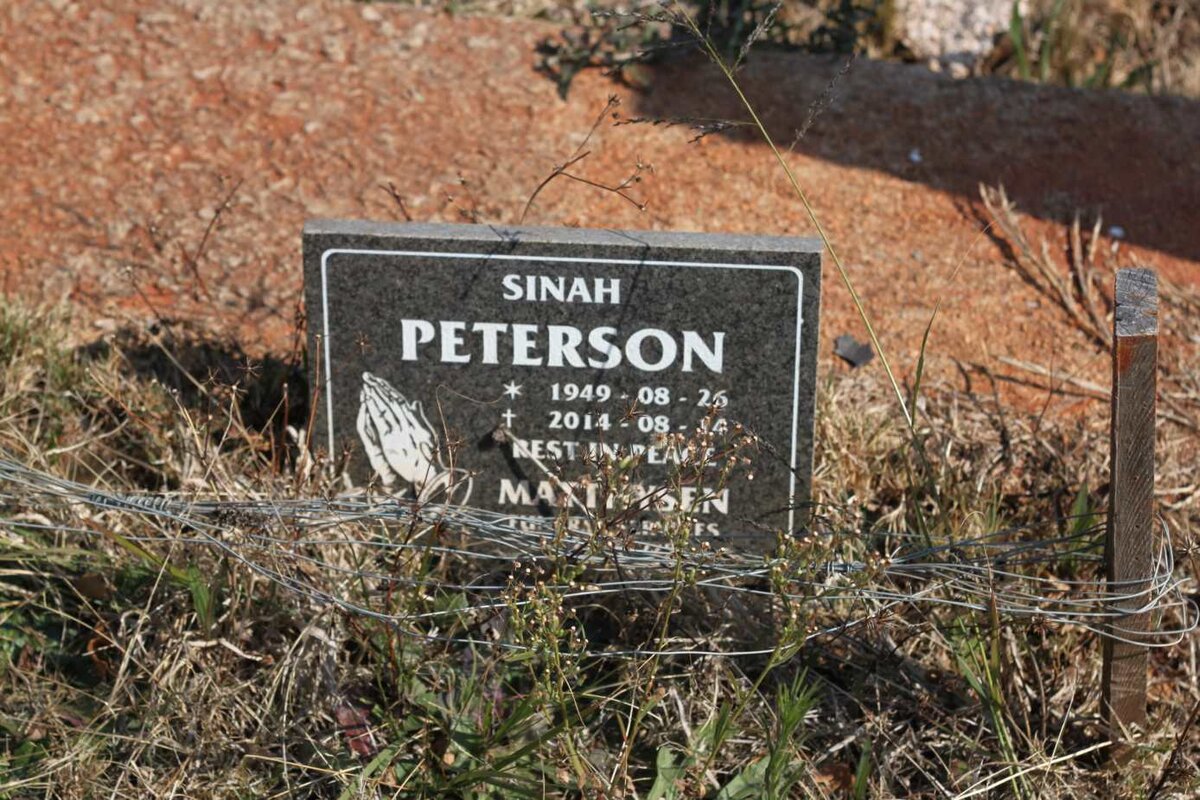 PETERSON Sinah 1949-2014