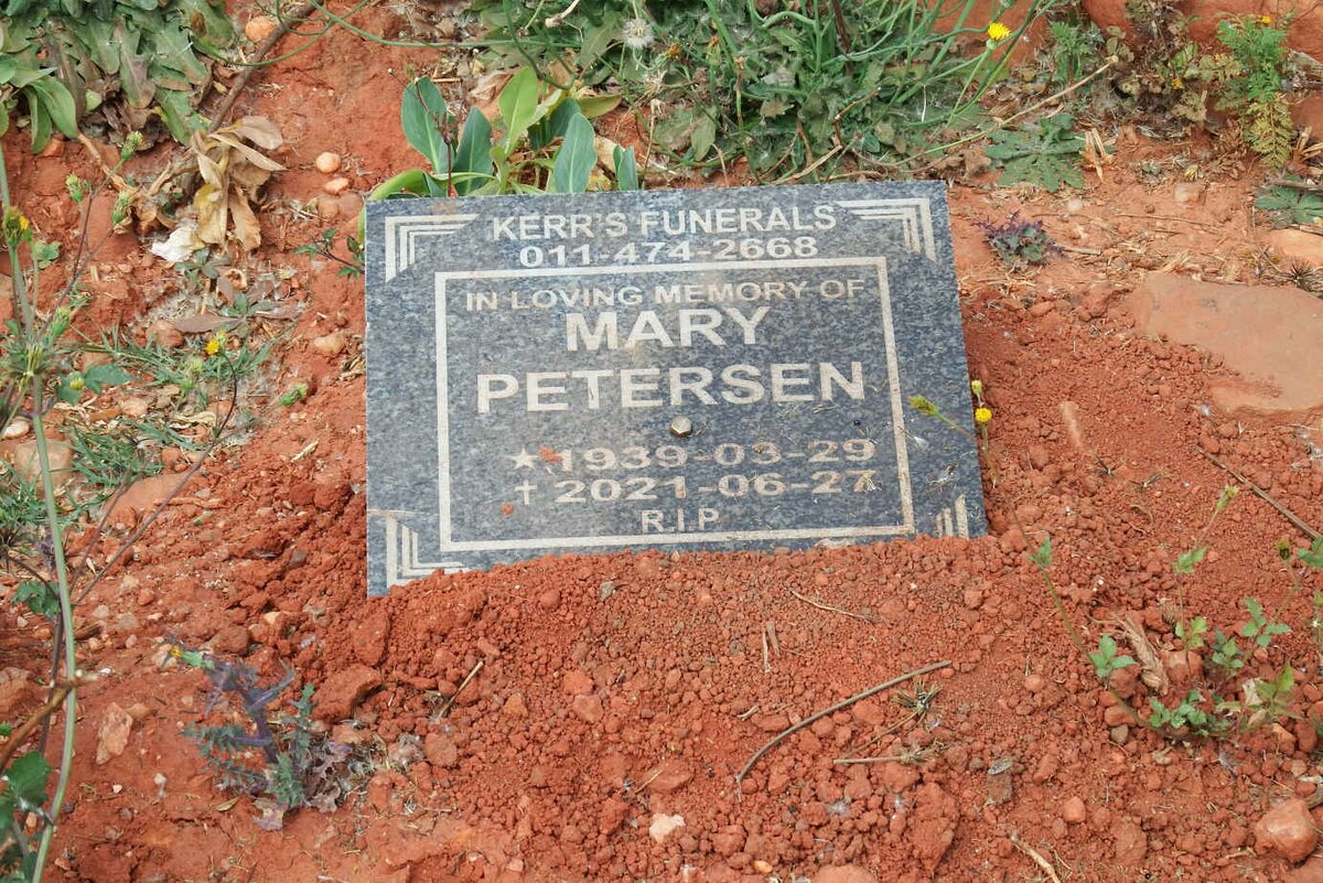 PETERSEN Mary 1939-2021