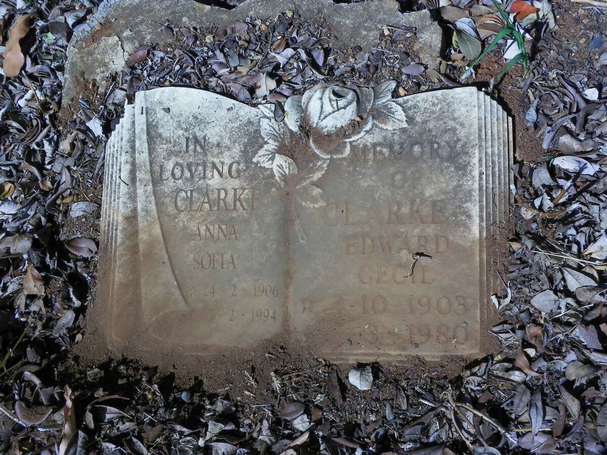 CLARKE Edward Cecil 1903-1980 &amp; Anna Sofia 1906-1994