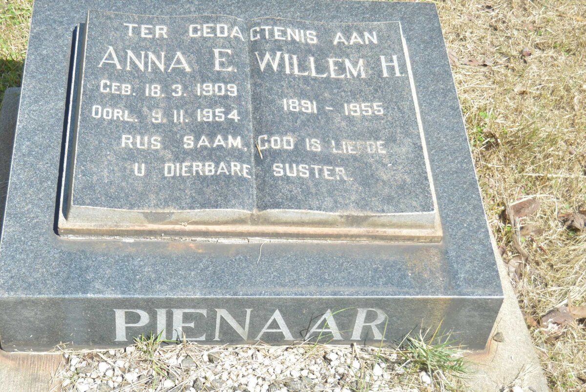 PIENAAR Willem H. 1891-1955 &amp; Anna E. 1909-1954