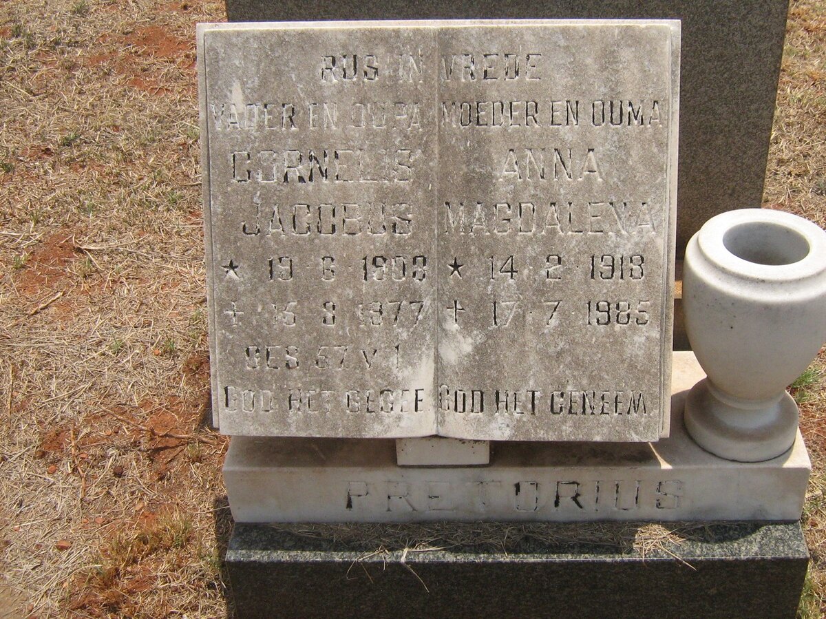 PRETORIUS Cornelis Jacobus 1908-1977 &amp; Anna Magdalena 1918-1985