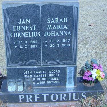 PRETORIUS Jan Ernest Cornelius 1944-1987 &amp; Sarah Maria Johanna 1947-2010
