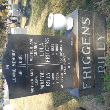 RILEY Maude 1898-1982 :: FRIGGENS Lola 1923-1988