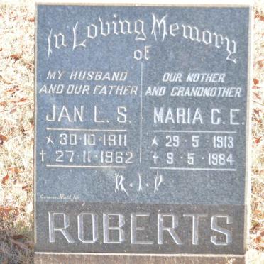 ROBERTS Jan L.S. 1911-1962 &amp; Maria C.E. 1913-1984