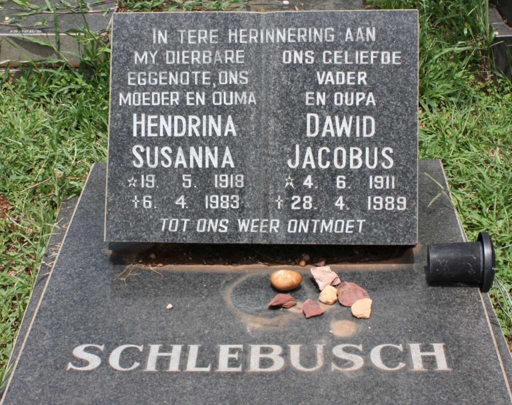 SCHLEBUSCH Dawid Jacobus 1911-1989 &amp; Hendrina Susanna 1918-1983
