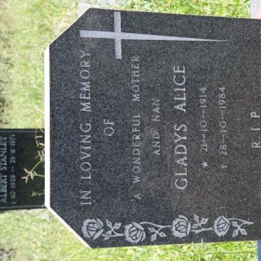 SHELLEY Gladys Alice 1914-1984