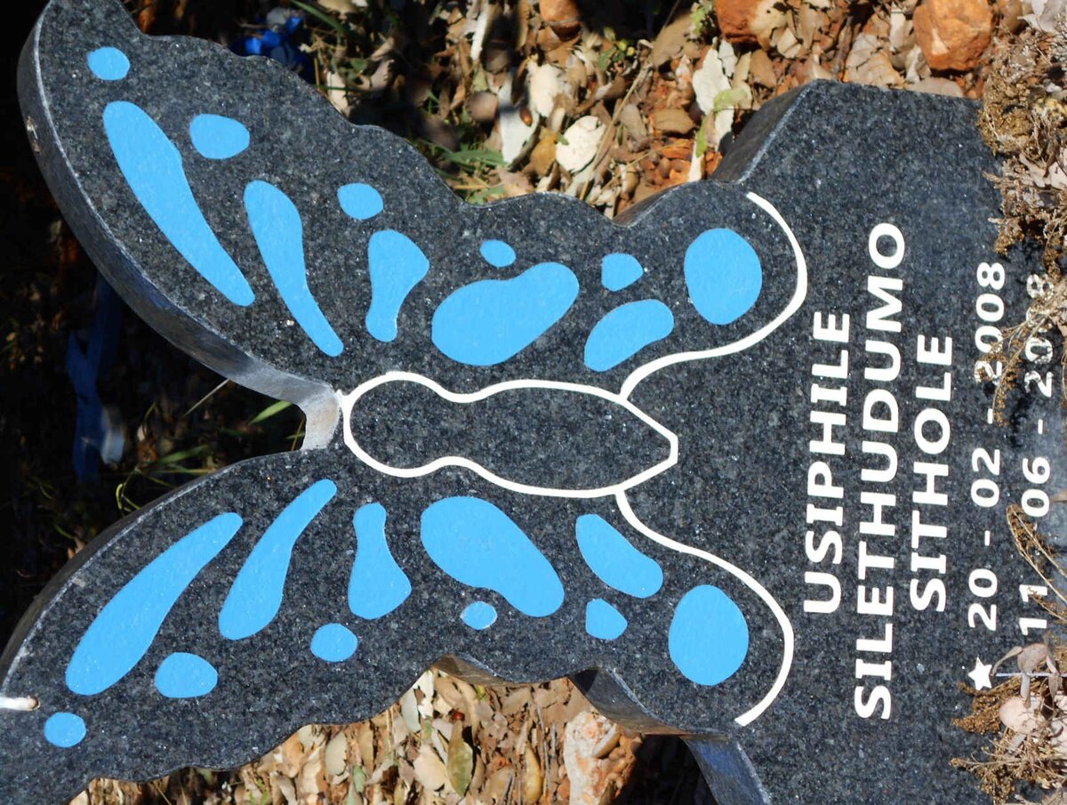 SITHOLE Usiphile Silethudumo 2008-2008