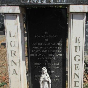 SMITH Eugene 1964-2006 &amp; Lorna 1964-2005