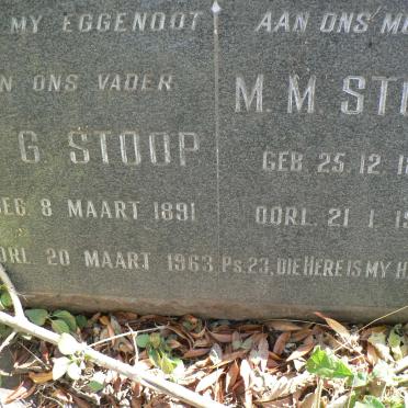 STOOP L.G. 1891-1963 &amp; M.M. 1893-1974