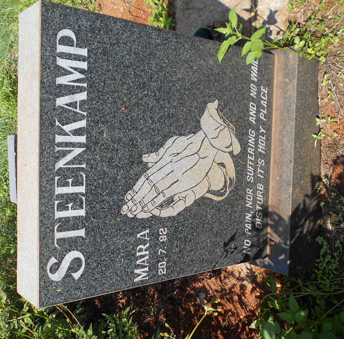STEENKAMP Mara -1982