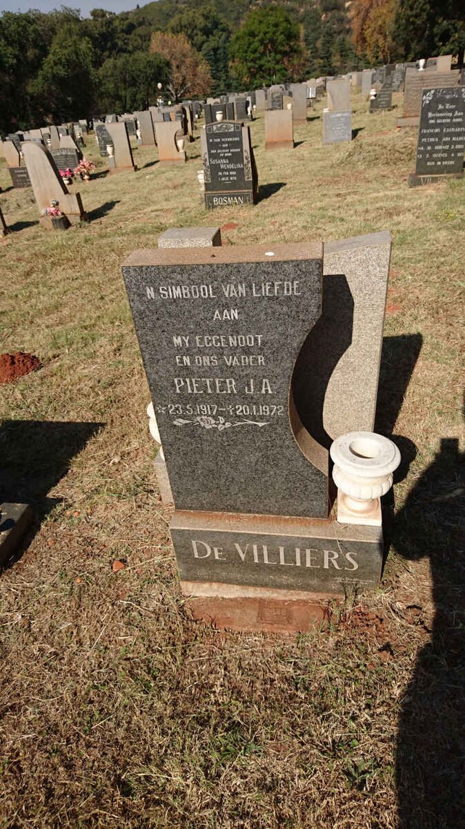 VILLIERS Pieter J.A., de 1917-1972