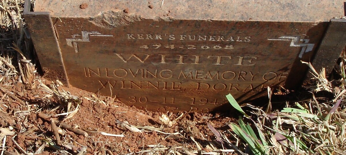 WHITE Frederick Joseph 1941-2010 &amp; Winnie Dorah 1942-2006