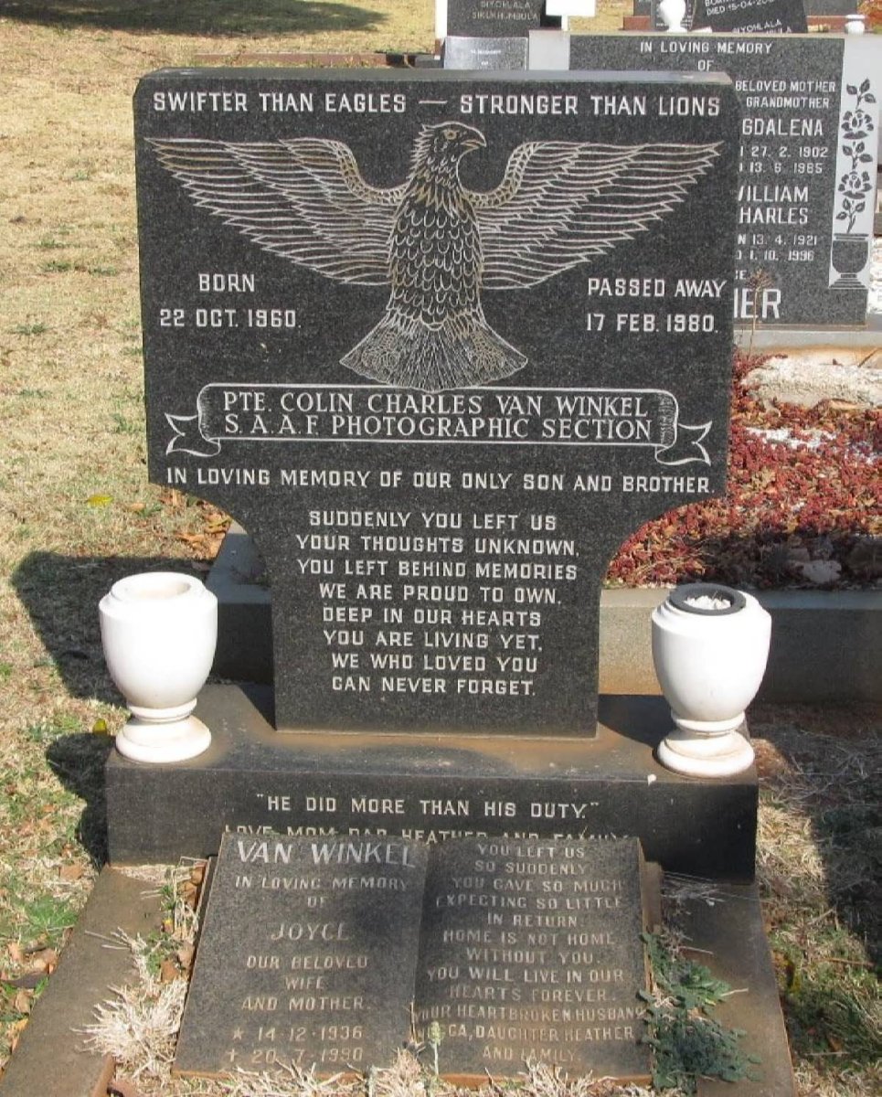 WINKEL Joyce, van 1936-1990 :: VAN WINKEL Colin Charles 1960-1980