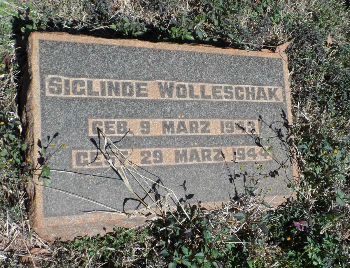 WOLLESCHAK Siglinde 1943-1944