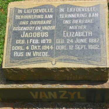 ZYL Jacobus, van 1879-1944 &amp; Elizabeth 1887-1982