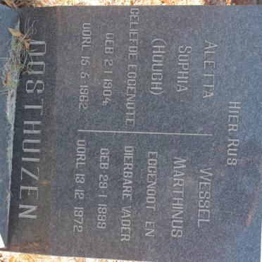 OOSTHUIZEN Wessel Marthinus 1899-1972 &amp; Aletta Sophia HOUGH 1904-1962