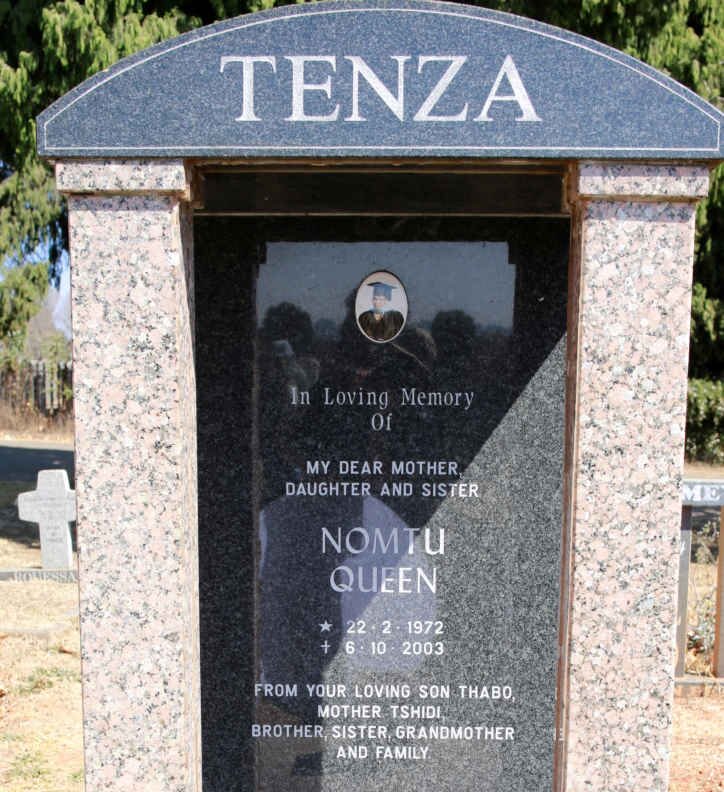 TENZA Nomtu Queen 1972-2003