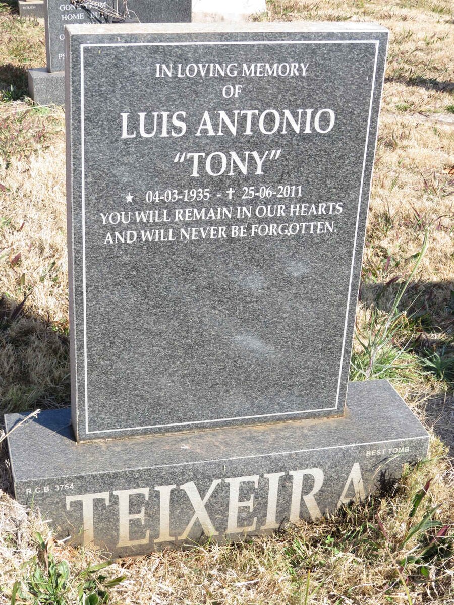 TEIXEIRA Luis Antonio 1935-2011