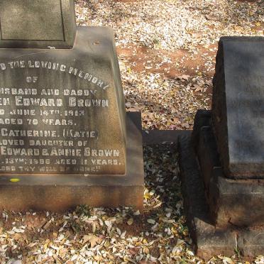 BROWN Stephen Edward -1913 &amp; Annie Florence :: BROWN Catherine -1980