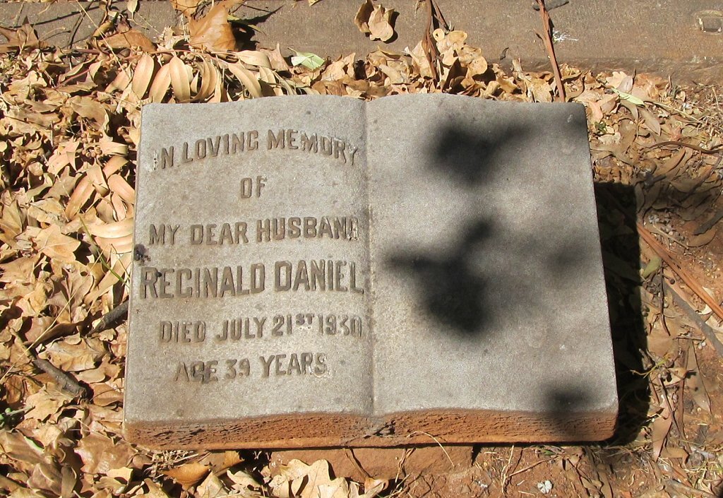 DANIEL Reginald -1930