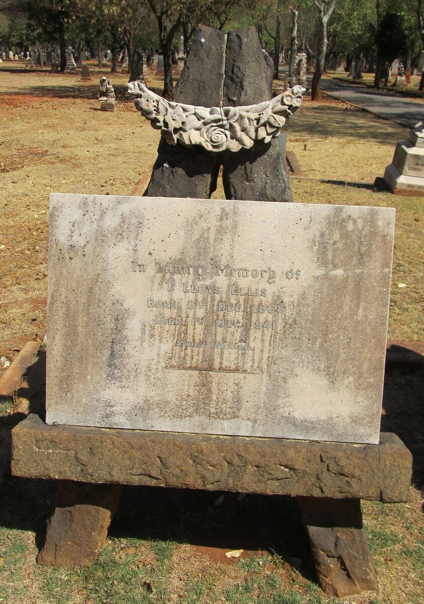 ELLIS T., LLOYS 1868-1941