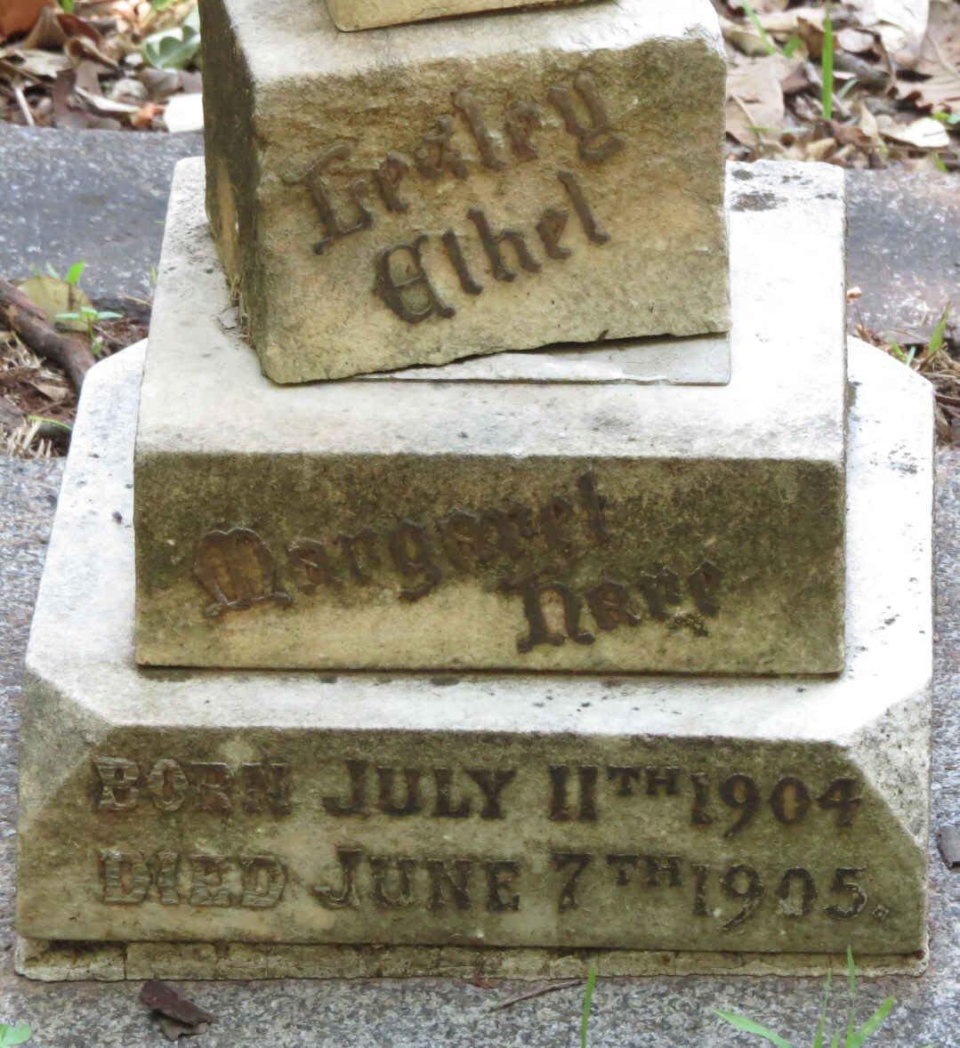 HARE Lesley Ethel Margaret 1904-1905