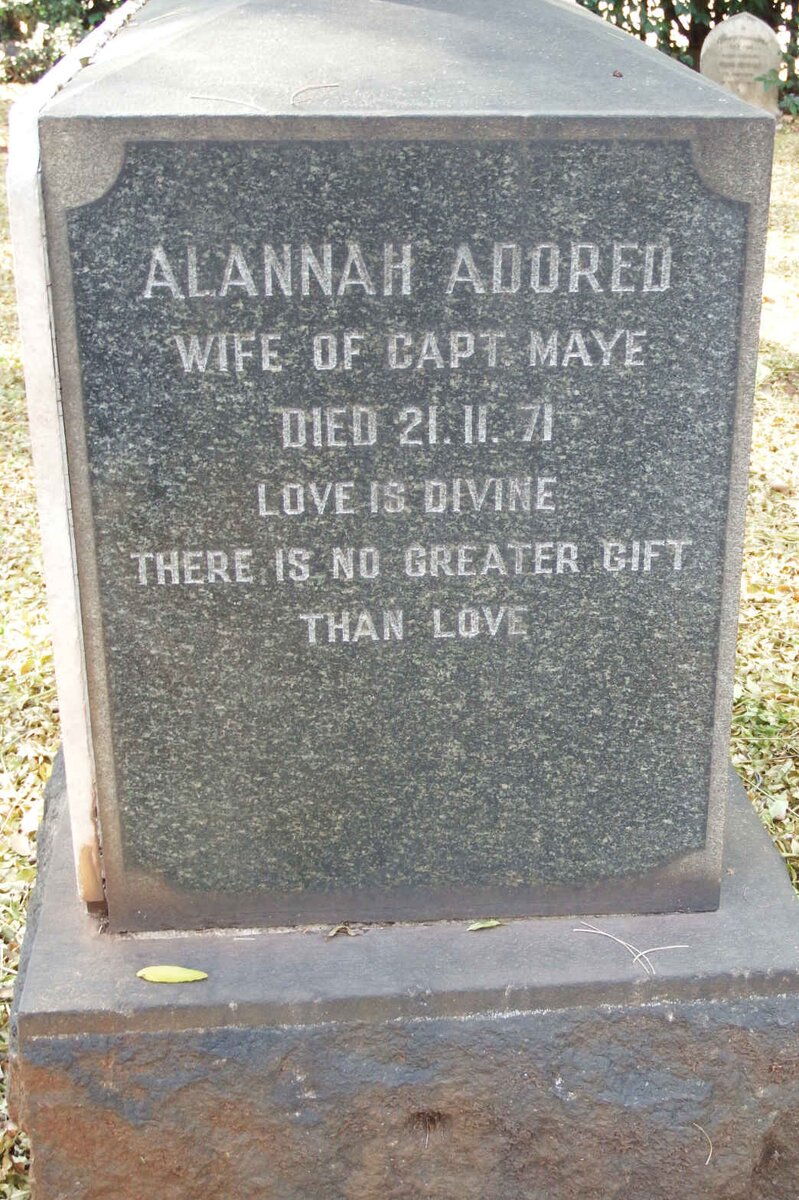 MAYE Alannah -1971 :: SMITH Mollie _1